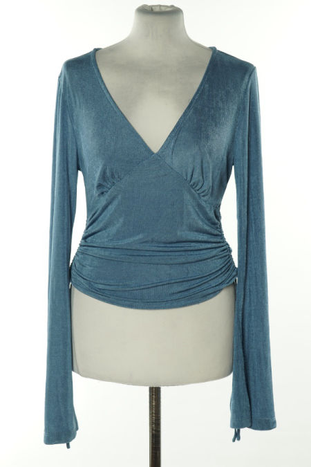 Bluzka niebieska drapowana połyskująca