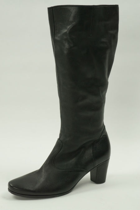 Kozaki czarne na obcasie