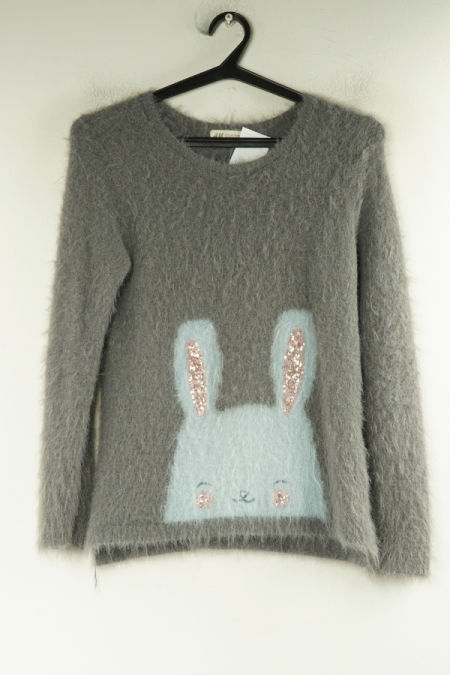 Sweter szary z efektem futra