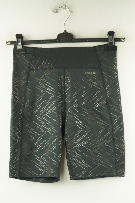 Krótkie spodenki legginsowe czarne w kropki