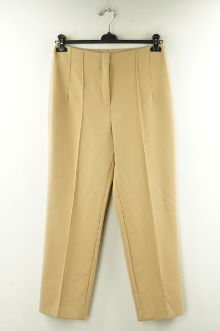 Spodnie beżowe z kantem