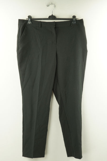 Spodnie czarne z kantem