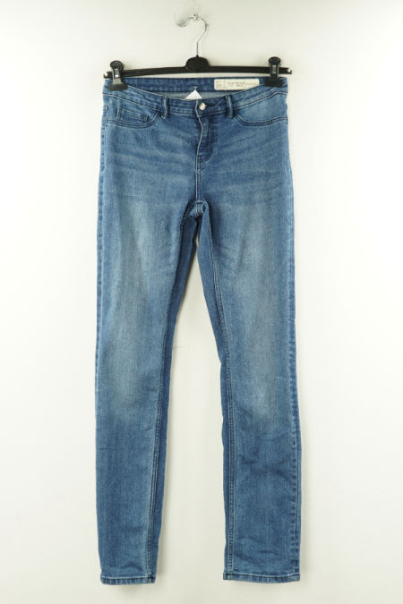 Spodnie niebieskie jeansowe z prostymi nogawkami