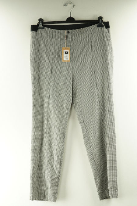 Spodnie biało - czarne