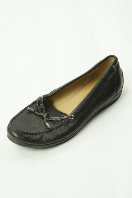 Pantofle czarne z kokardką