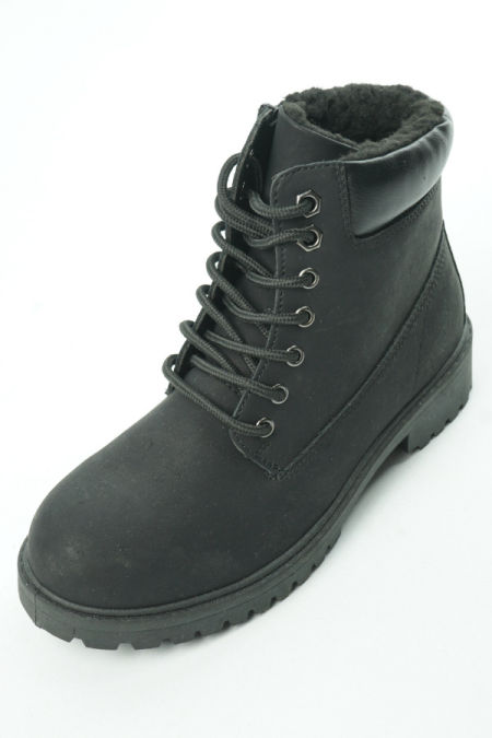 Botki czarne wiązane ocieplane
